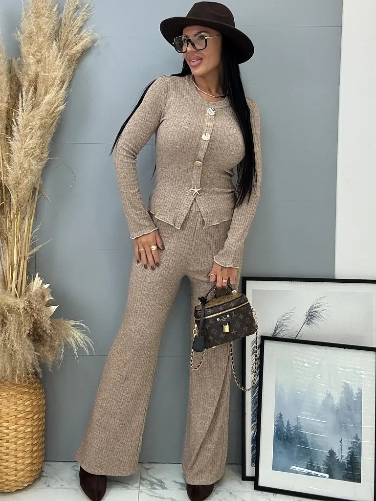 Dvojdielny rebrovaný komplet TRISCA