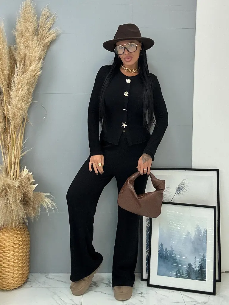 Dvojdielny rebrovaný komplet TRISCA