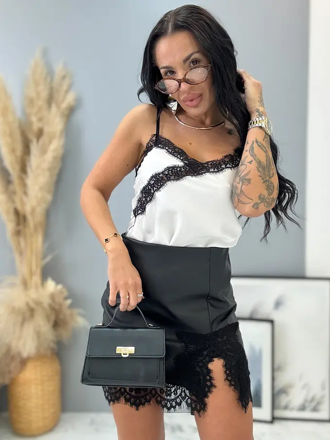 Saténový top s čipkou DAYANA