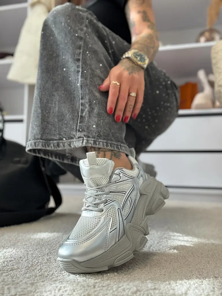 Strieborné platformové tenisky JOANA - next