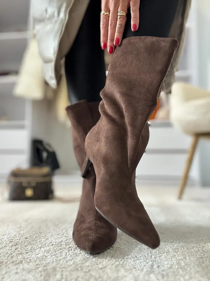 Hnedé semišové čižmy AVELENA