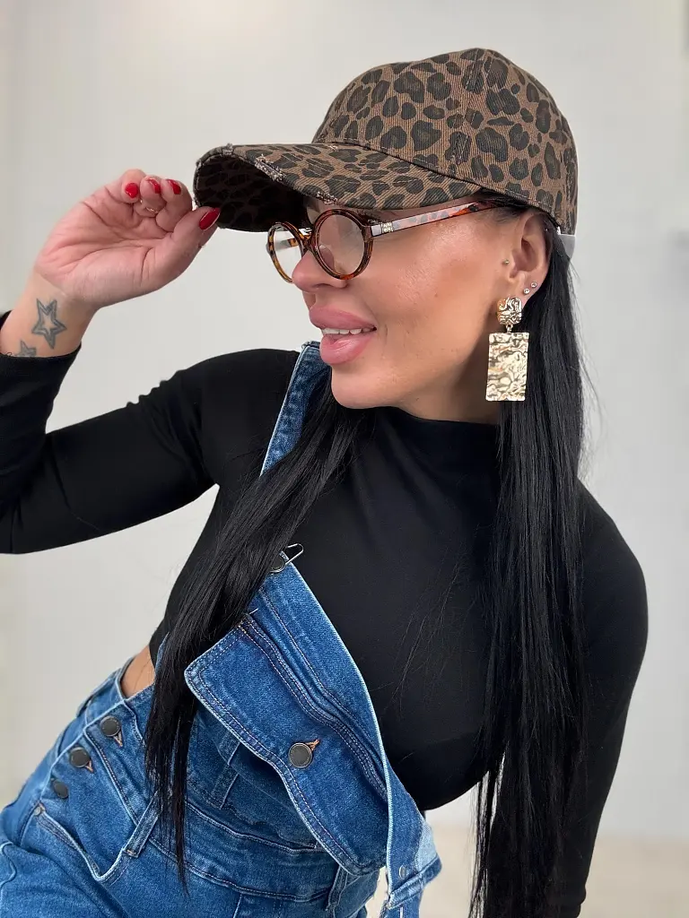 Leopardia šiltovka  - next