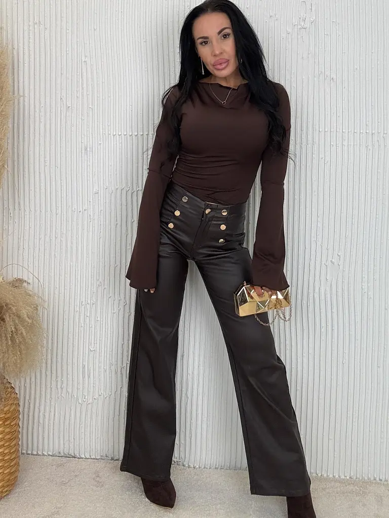 Vysoko-pásové koženkové wide-leg nohavice so zlatými gombíkmi+ - next