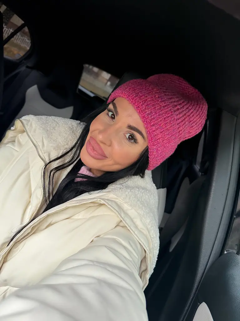 Pletená čiapka - next