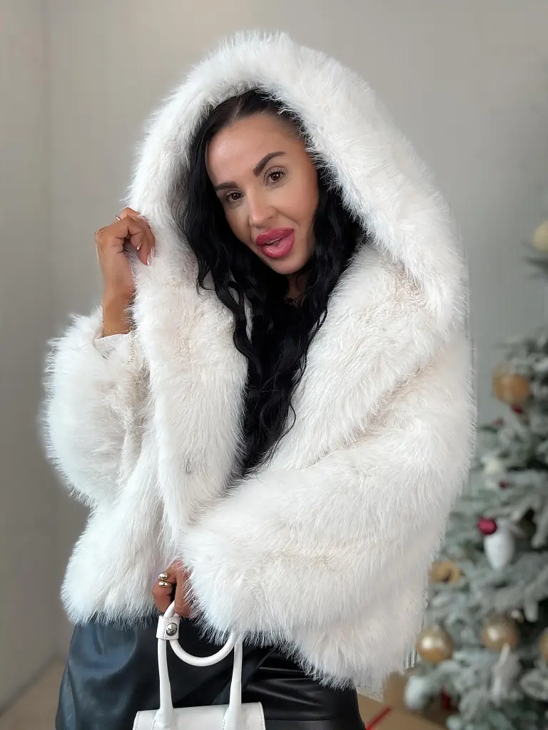 Kožušinová bunda s kapucňou AVERDA