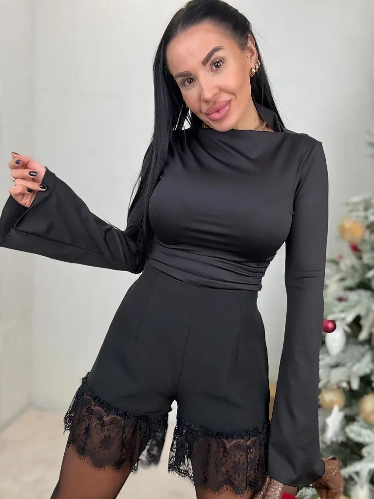 Čierne šortky s čipkou JALIRA - next