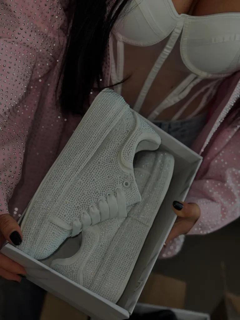 Trblietavé platformové tenisky ANEKA - next