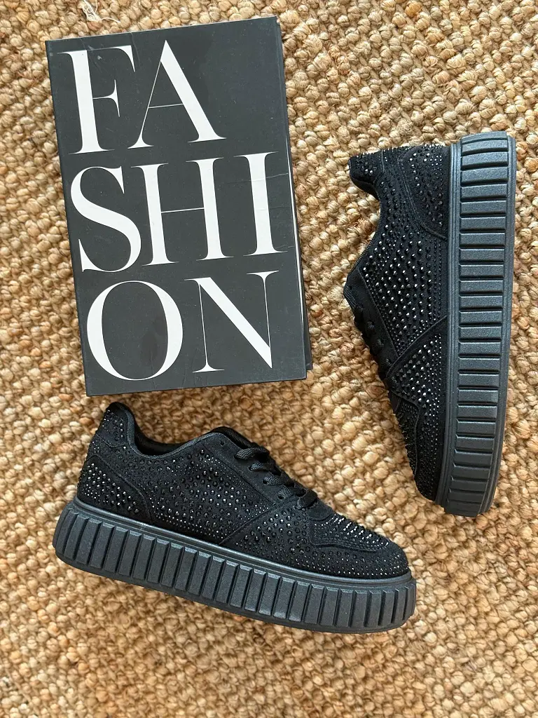 Platformové tenisky zdobené kamienkami BREDA