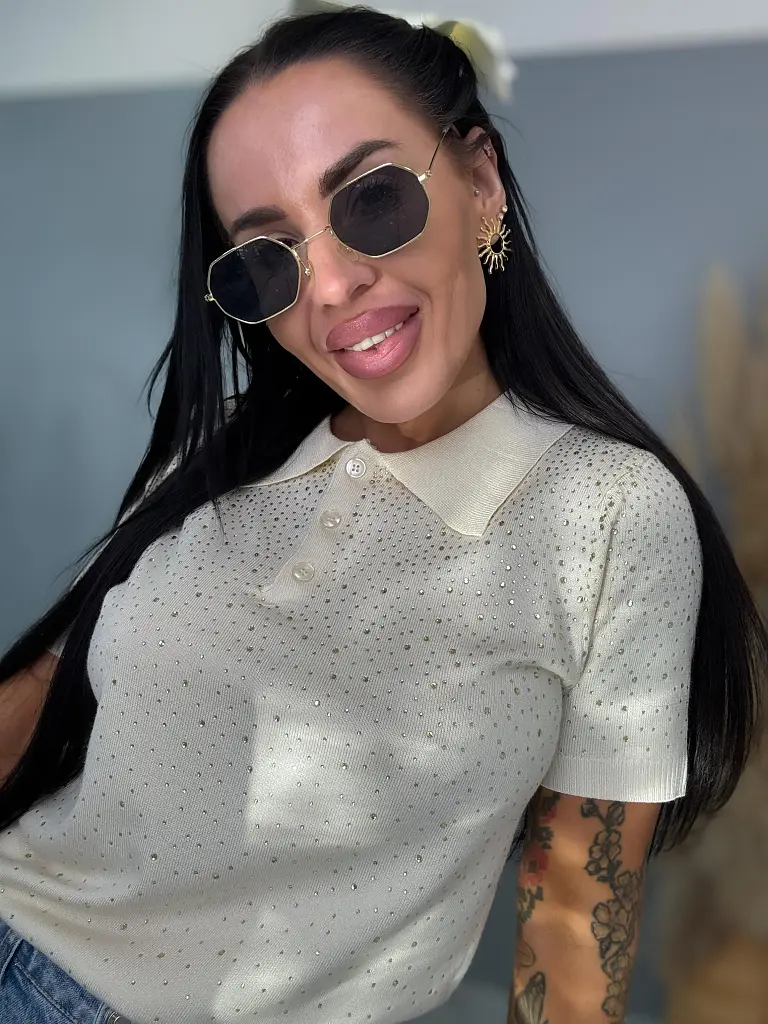 Pulóver s gombíkovou légou zdobený kamienkami LUCIE