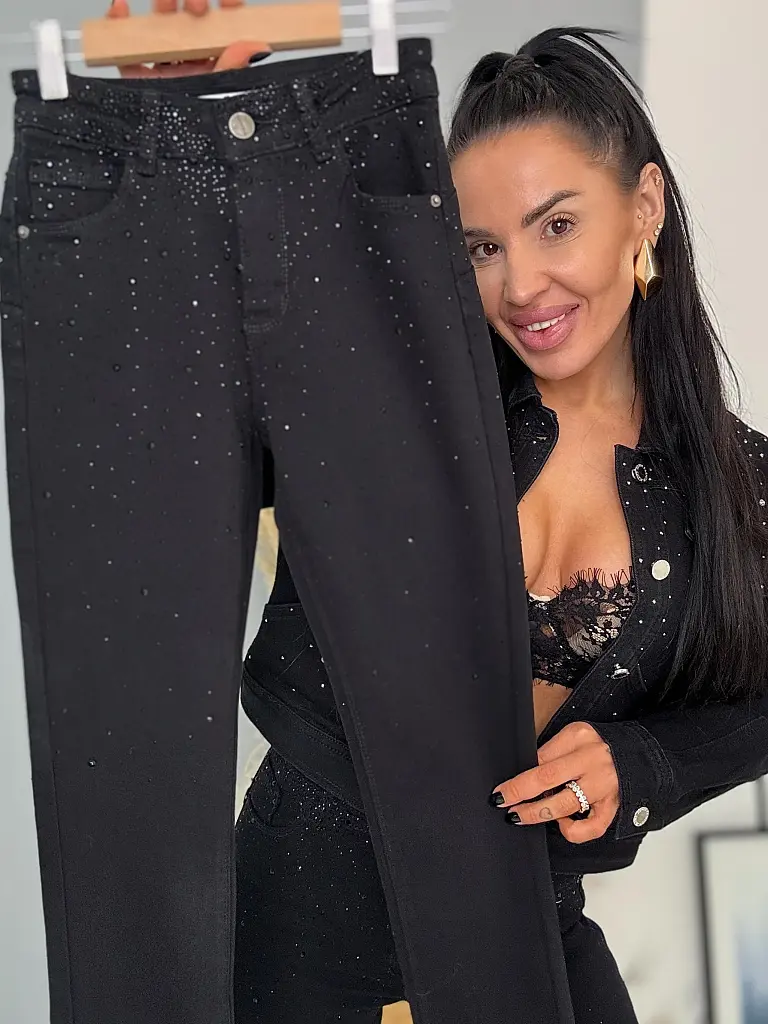 Mid waist skinny rifle zdobené kamienkami