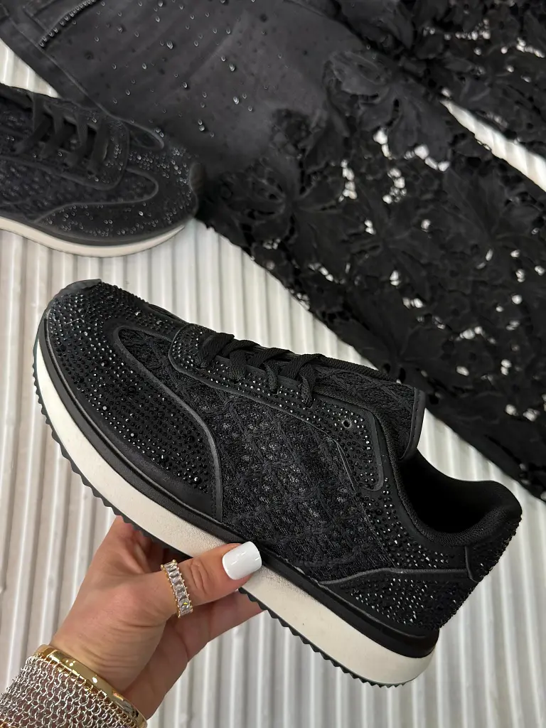 Platformové tenisky zdobené kamienkami NESANA-