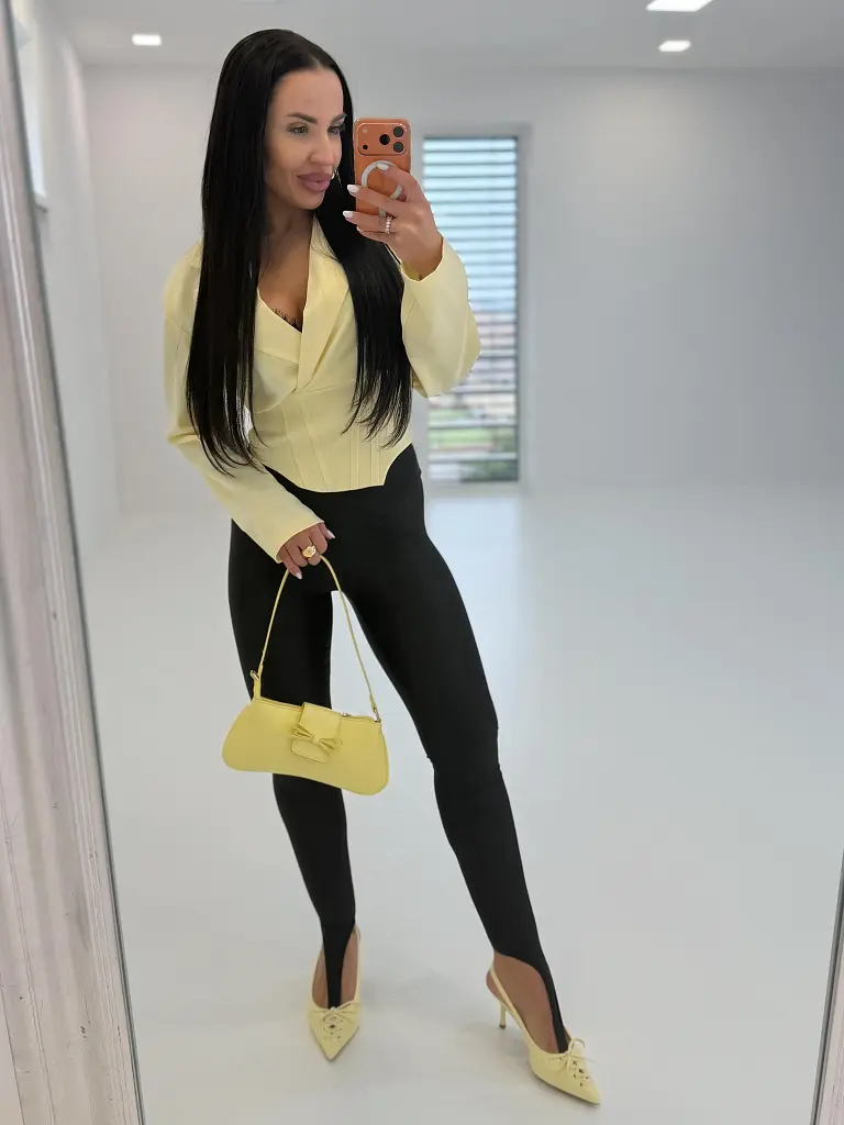 Blazerový top s vypchávkami na ramenách VANERA - next