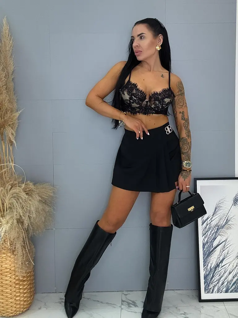 Dámsky skort so zlatou ozdobou CALEDA - next