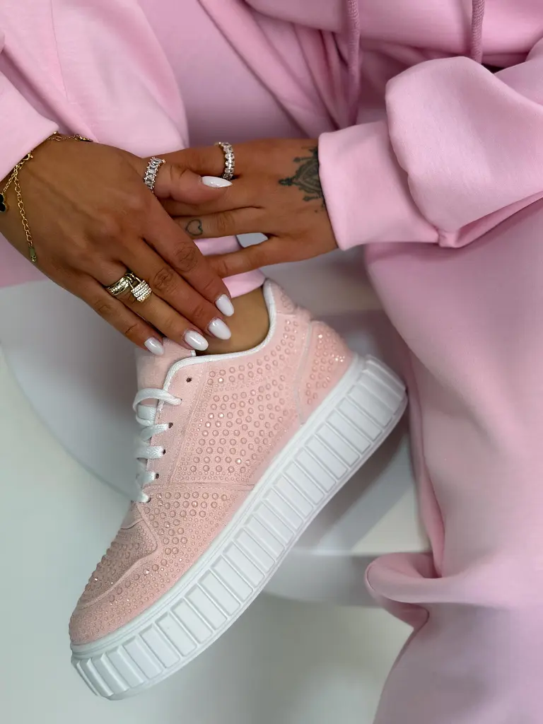 Platformové tenisky zdobené kamienkami BREDA - next