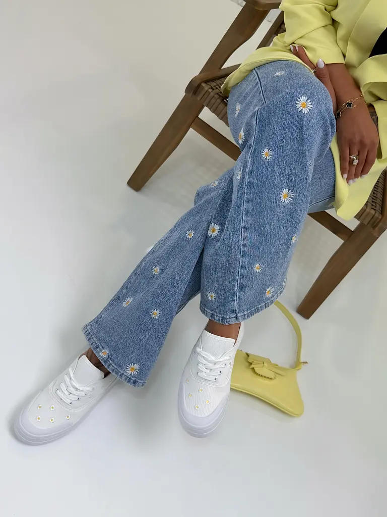 Platformové tenisky zdobené výšivkou EMALY - next