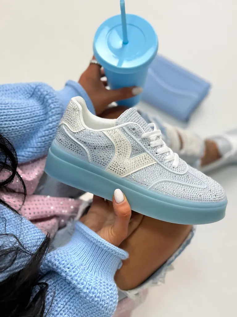 Platformové tenisky zdobené kamienkami CHILA