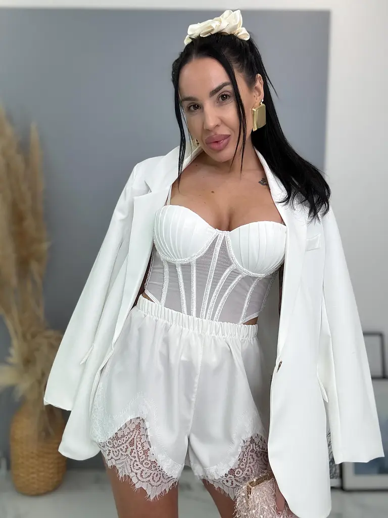 Šortky s čipkou KANIA