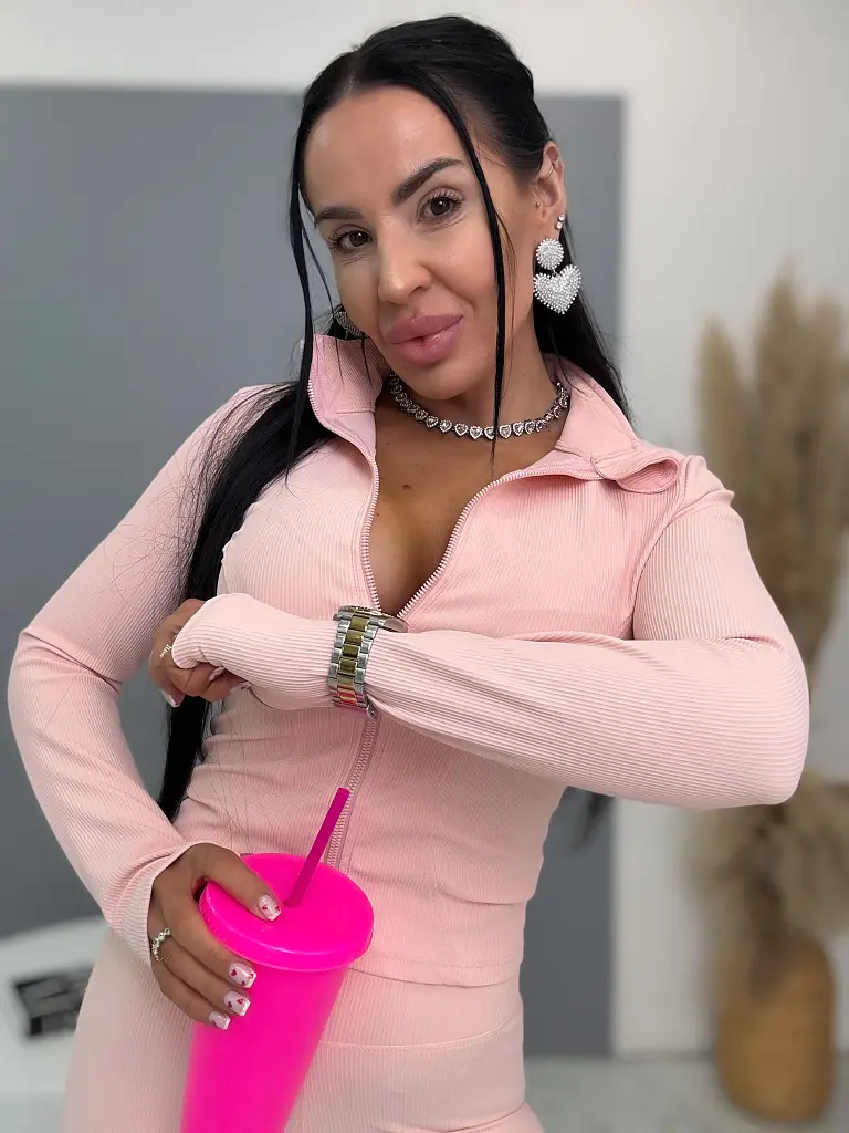 Vrúbkovaný broskyňový komplet SINEVA