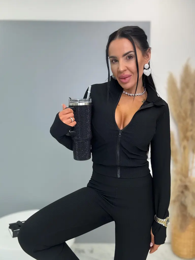 Vrúbkovaný športový komplet SINEVA