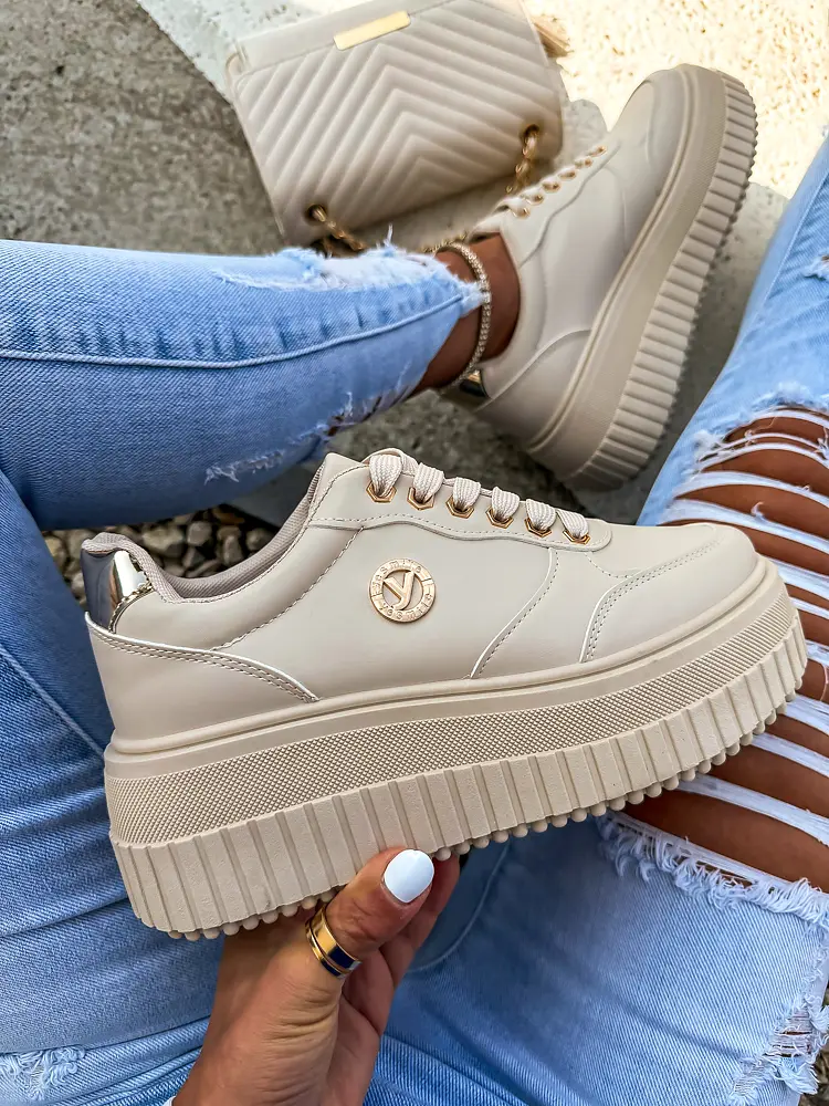 Platformové tenisky so zlatými aplikáciami NIKO-