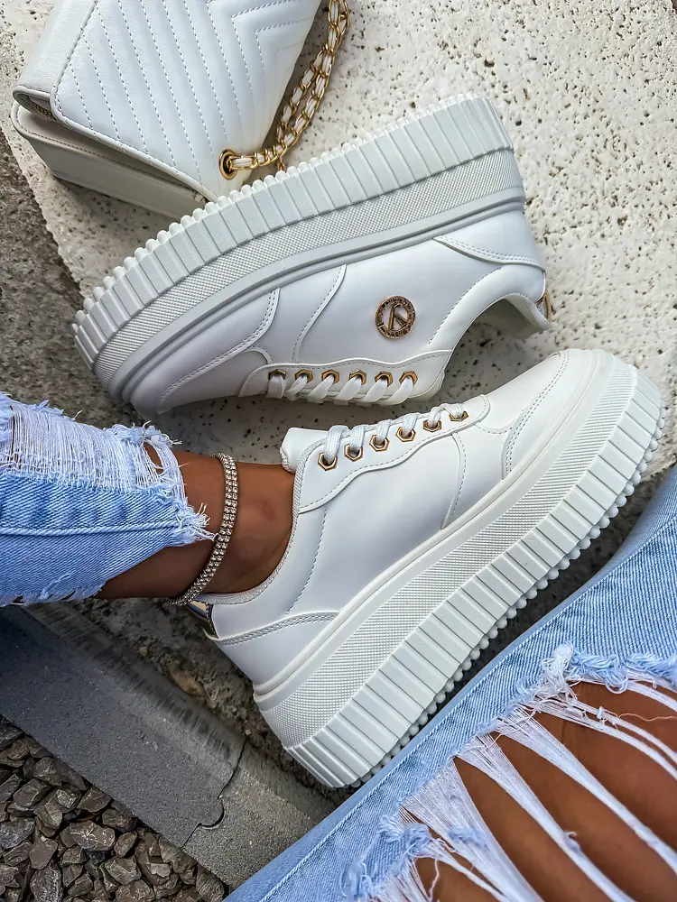 Platformové tenisky so zlatými aplikáciami NIKO+ - next