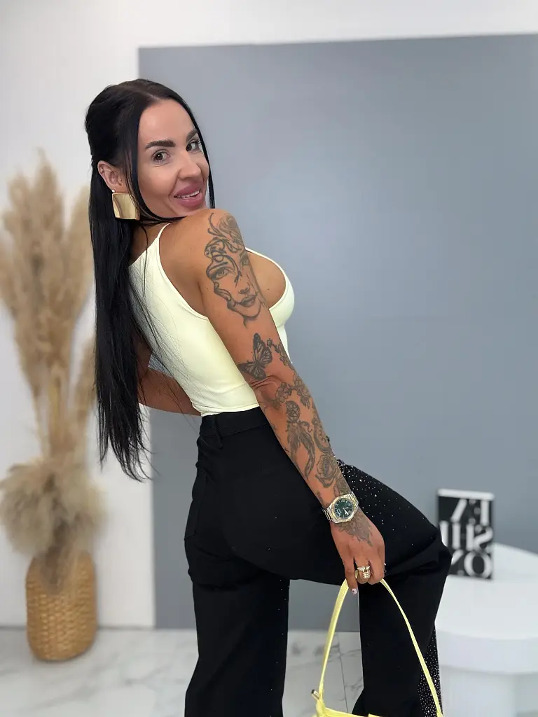 Vysokopásové wide leg rifle s kamienkami - next