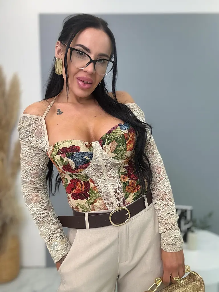 Štrukturovaný korzet so šnurovaním vzadu ANAA