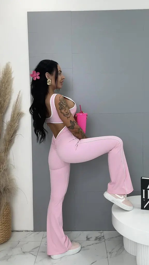 Tvarujúci overal s vypchávkami a tvarovaným zadkom LIVIANA - next