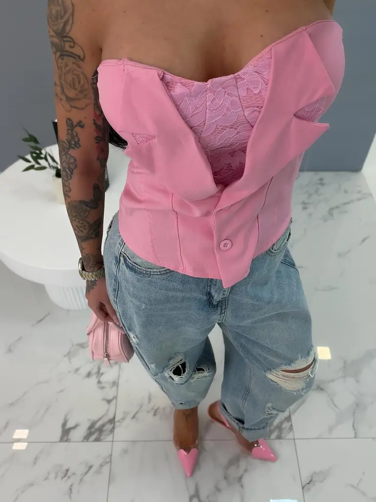 Čipkovaný top s vypchávkami EVA - next