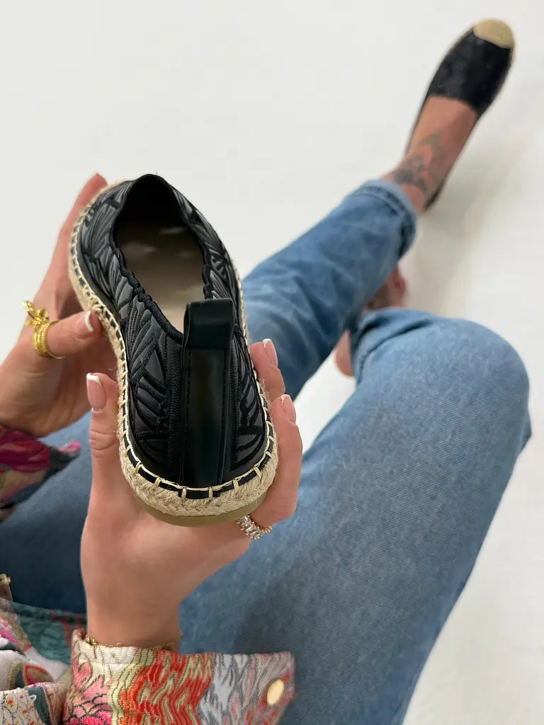  Vyšívané dámske mokasíny FLORA - next