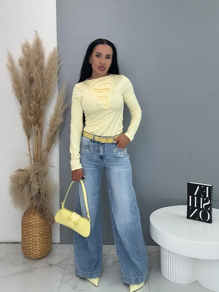 High Waist rifle s výšivkami a kamienkami