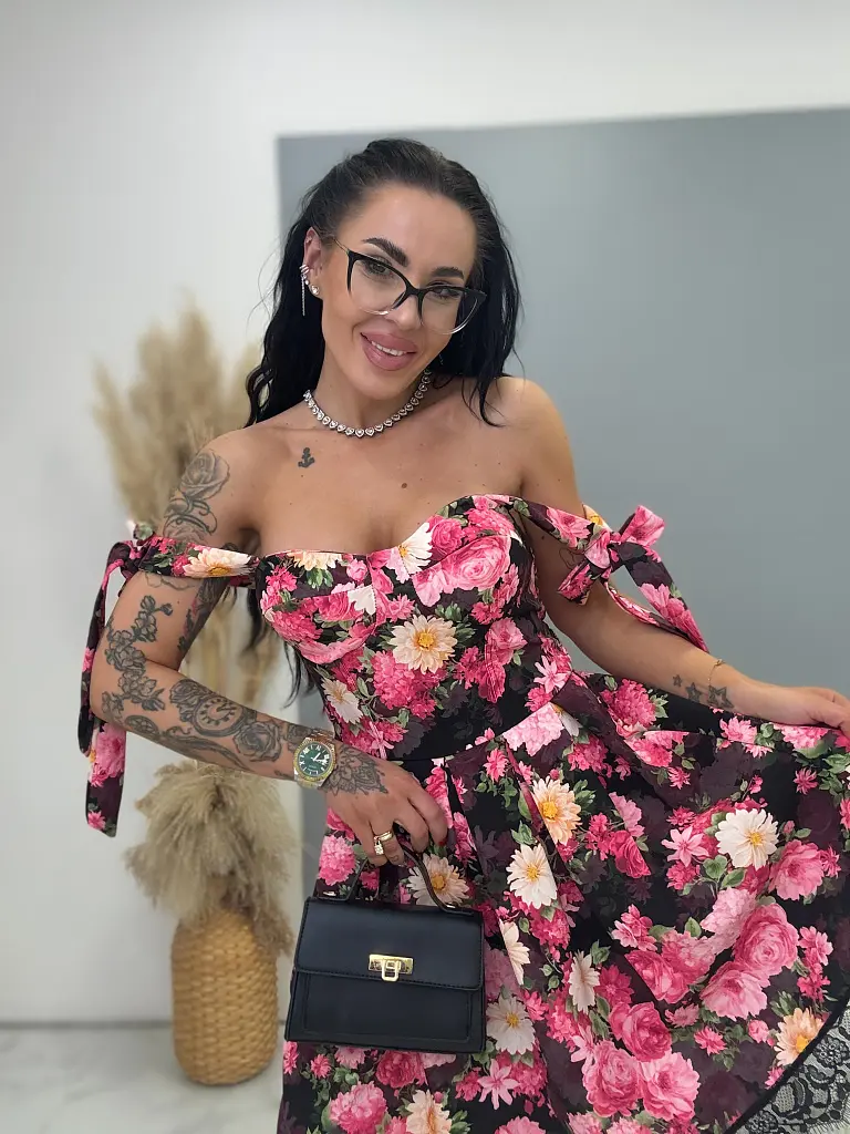 Kvetované šaty s vypchávkami RIO  - next