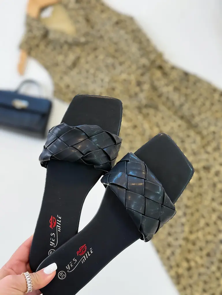 Čierne dámske šľapky SOUL - next