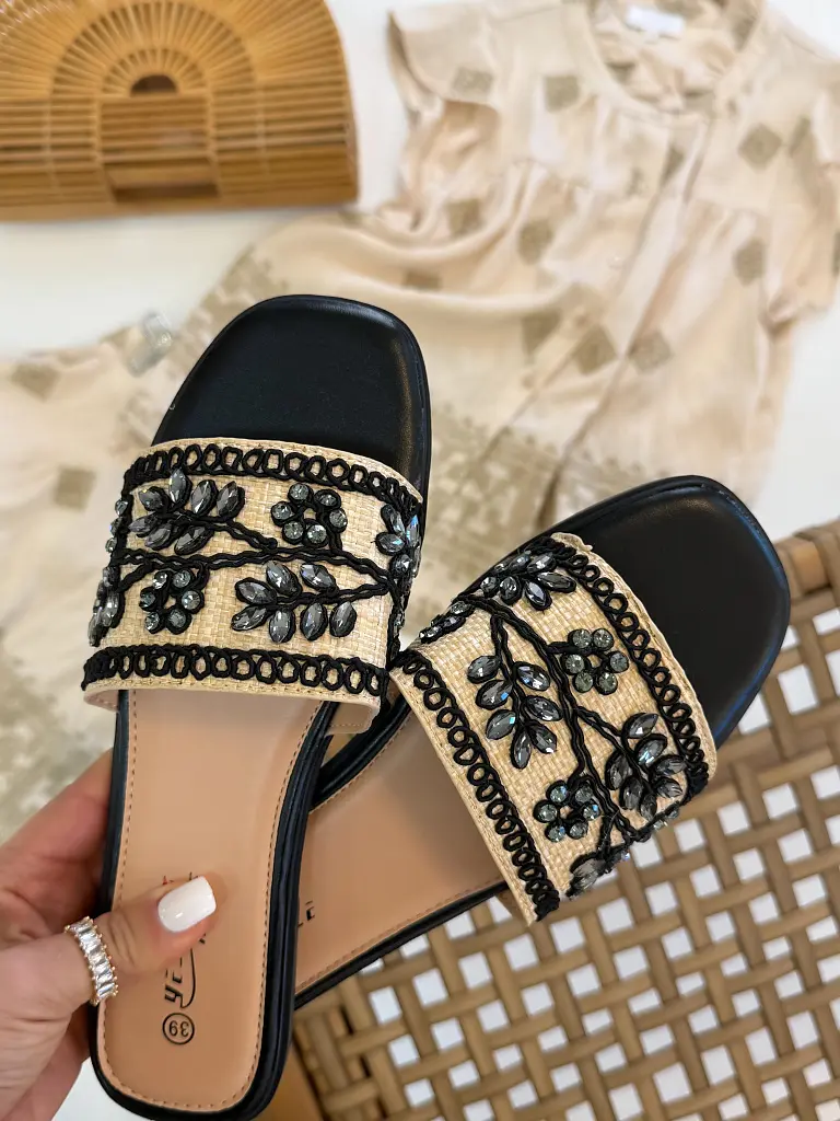 Dámske šľapky so ozdobou ONE