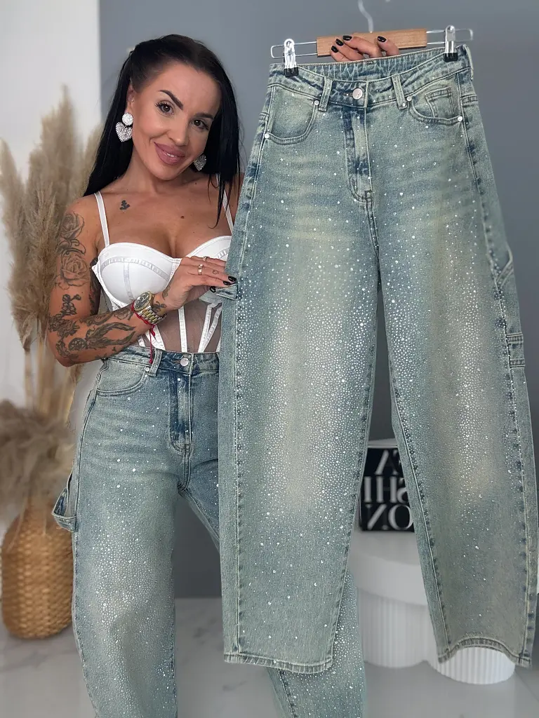 Džínsy s vysokým pásom zdobené kamienkami SPARKLE - next