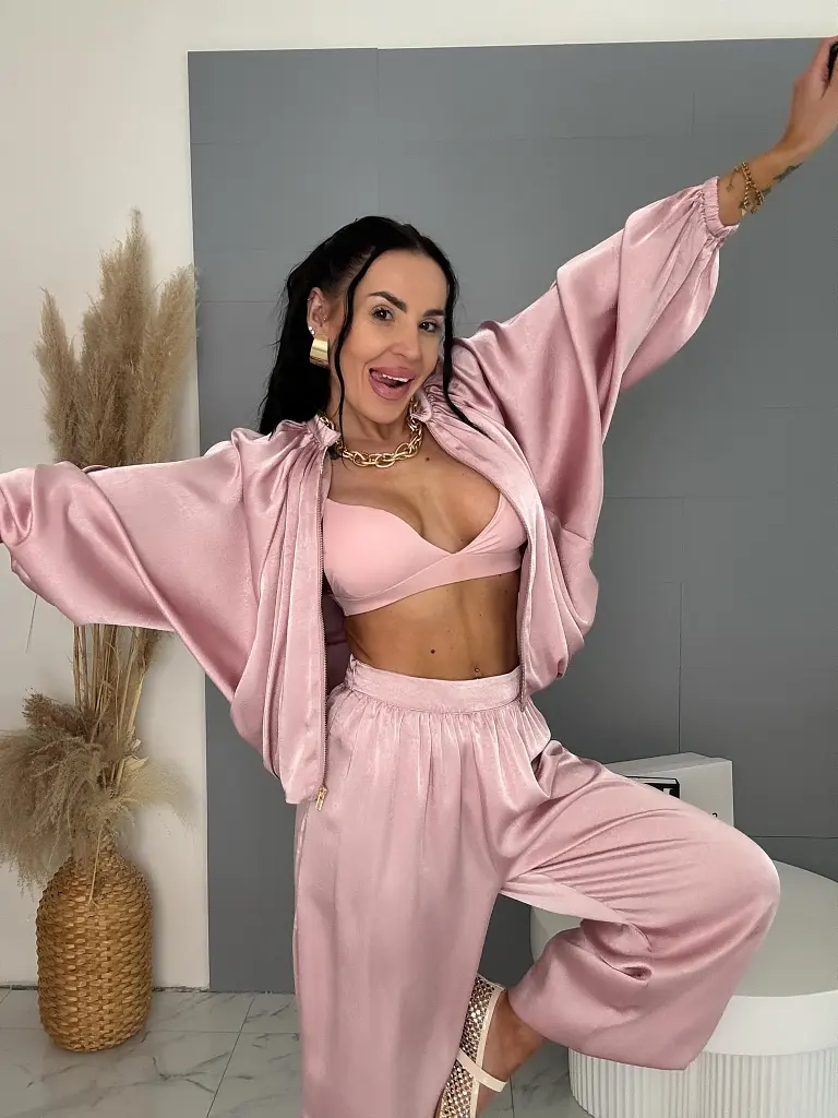 Dvojdielny satin ballon jacket a satin sarouel nohavice