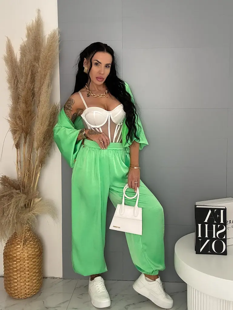 Dvojdielny satin ballon jacket a satin sarouel nohavice