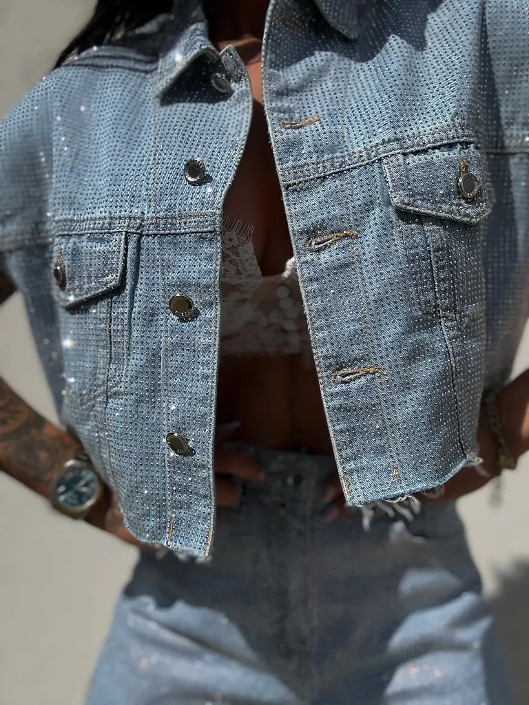 Crop denim vesta s kamienkami BLUE BRILLANCE