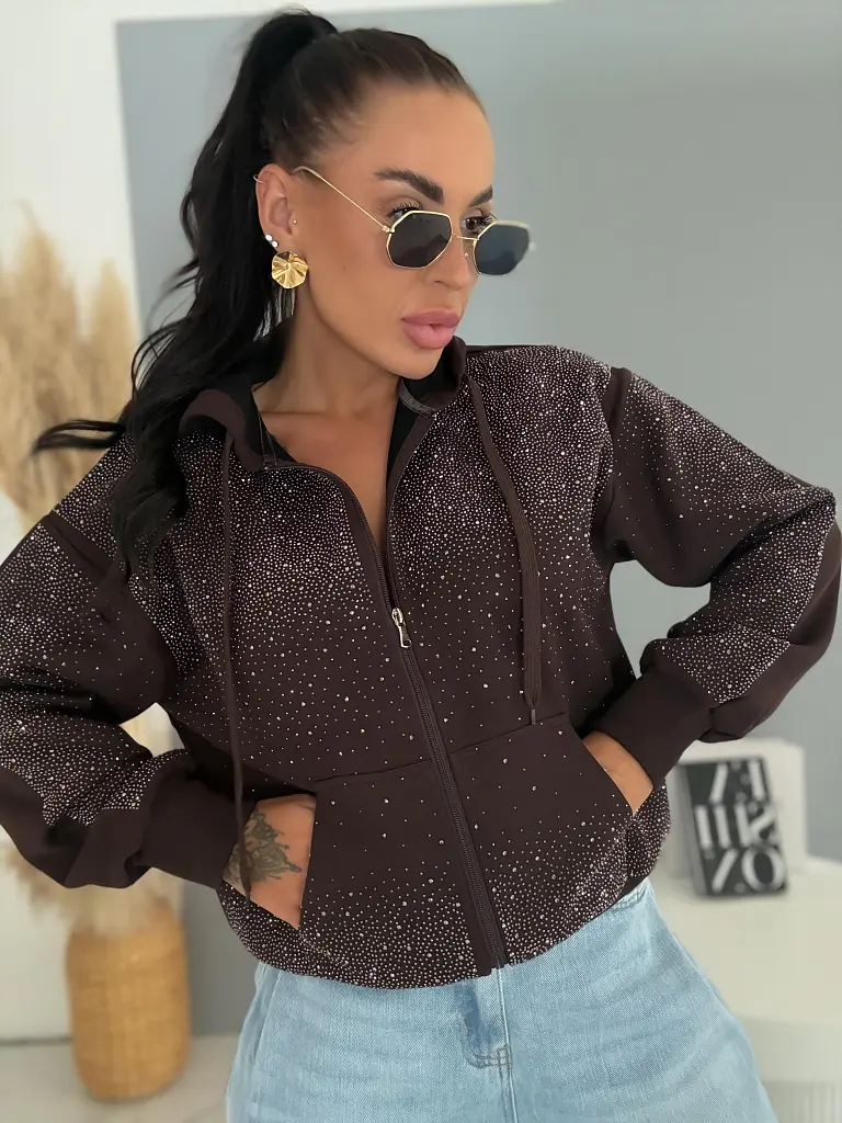 Hnedá mikina s kapucňou na zips s kamienkami GLAM