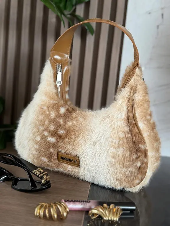 Kabelka cez rameno z umelej kožušiny Bambi