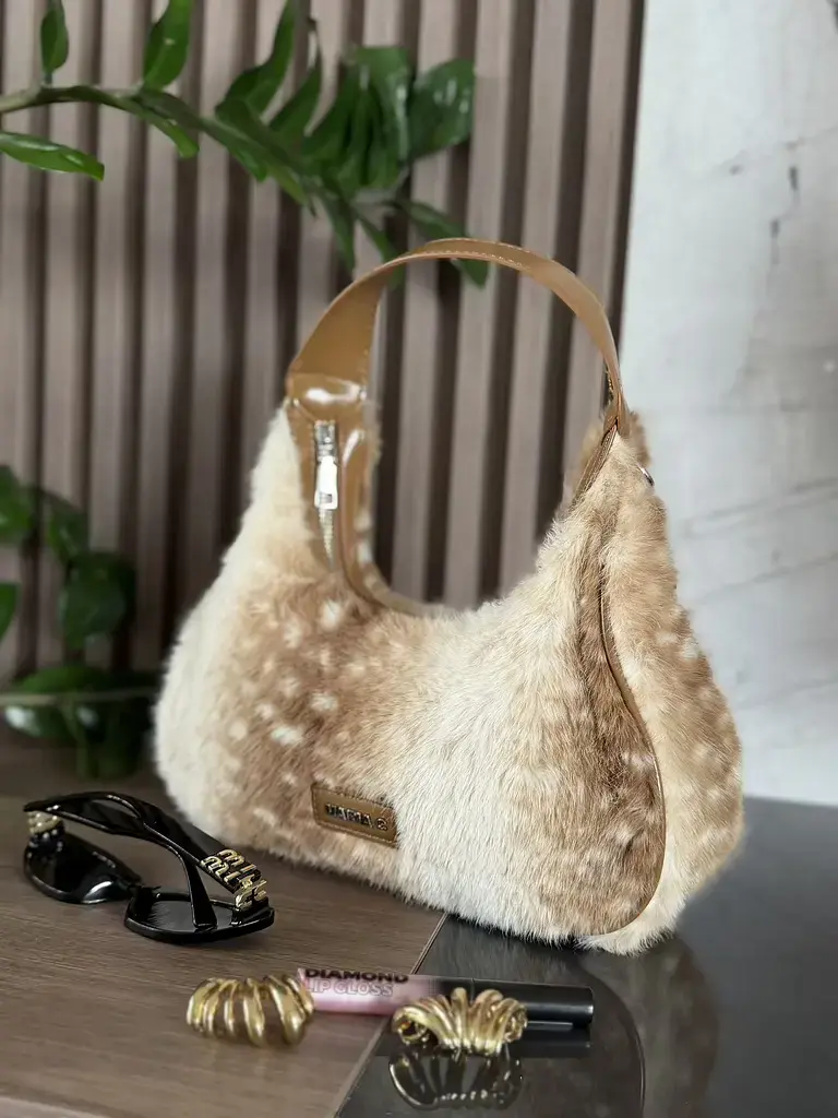 Kabelka cez rameno z umelej kožušiny Bambi - next